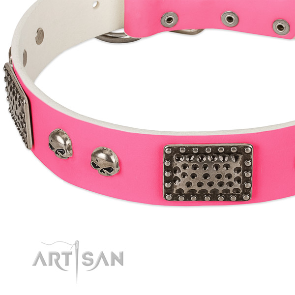 Reliable hardware on full grain leather dog collar for your dog